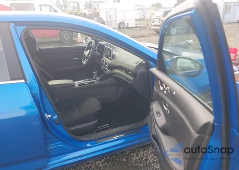 2024 Nissan Sentra Sv Xtronic Cvt z USA, uszkodzony, nr VIN 3N1AB8CV1RY275418